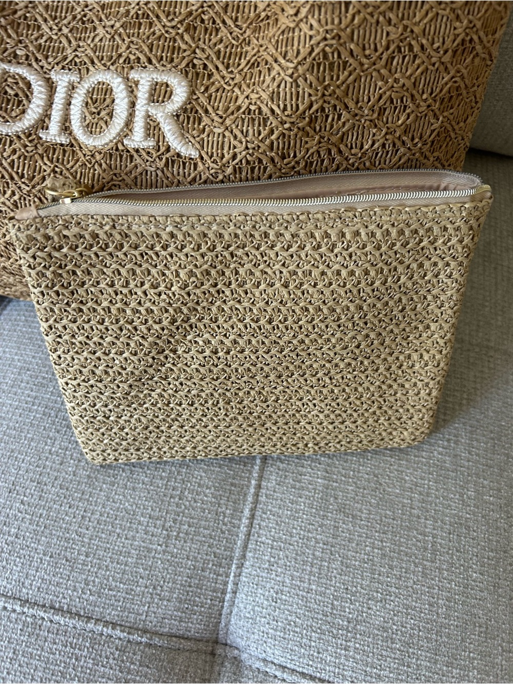 Dior Natural Raffia Tote with Matching Raffia Pouch - Picture 4 of 8